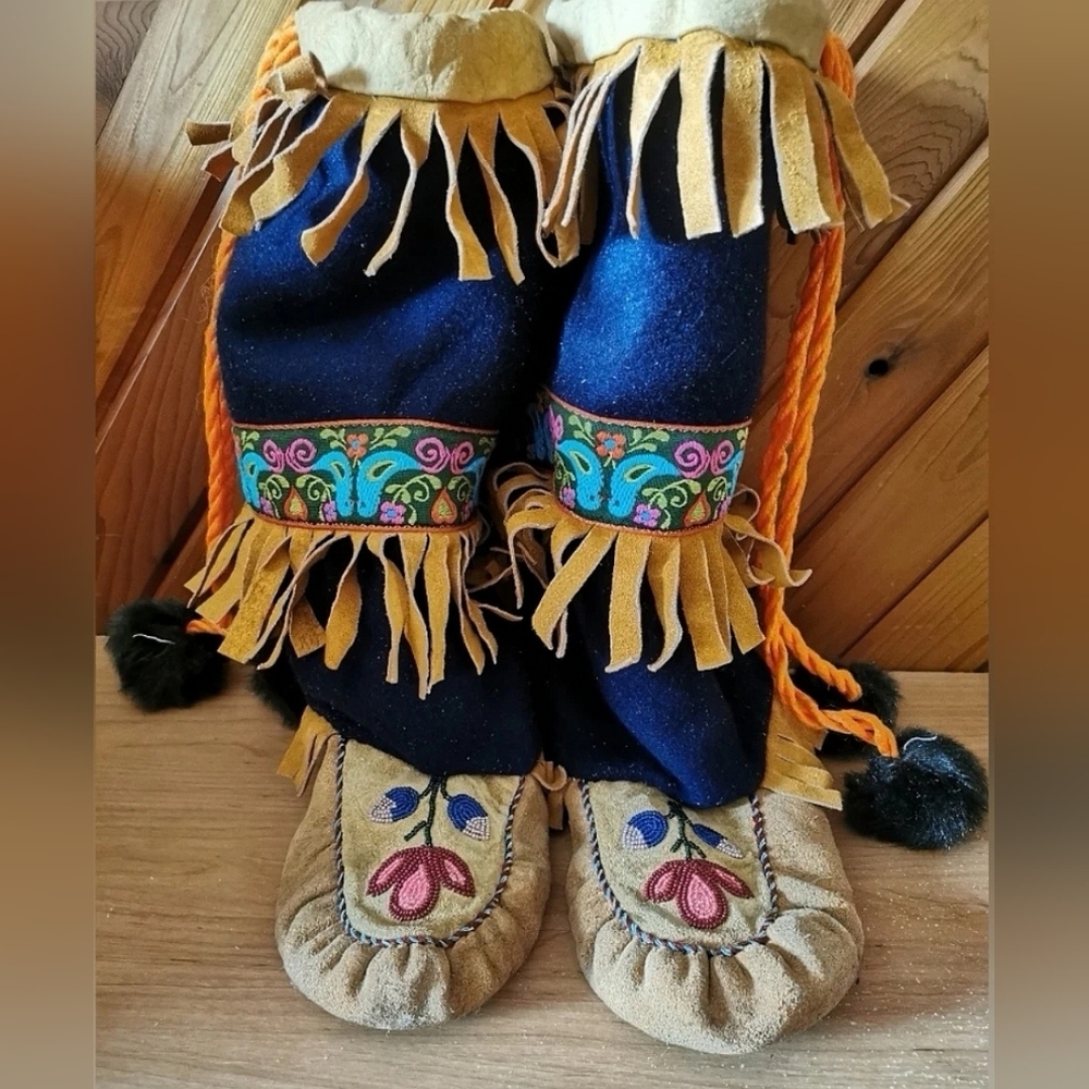 Vintage Native American Moccasins/Mukluks